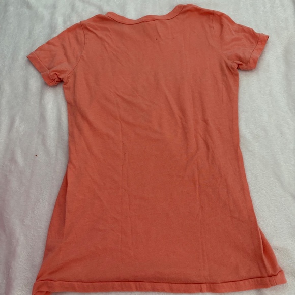 Abercrombie and Fitch T-shirt - Picture 4 of 4